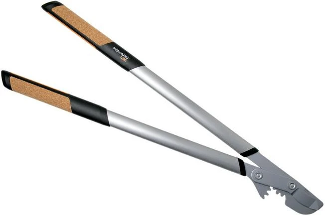 Fiskars Quantum L108 Bypass Branch Loppers 80cm 3 Fiskars Quantum L108 Bypass Branch Loppers 80cm