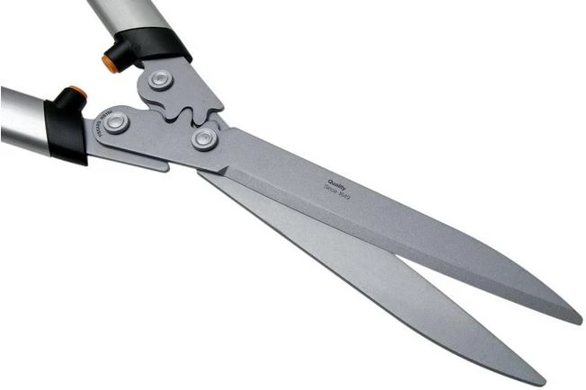 Fiskars Quantum Hedge Shears 5 Fiskars Quantum Hedge Shears - Image 3