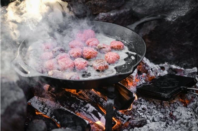 Petromax Skillet/ Frying Pan FP40 With Handle, FP40-T 5 Petromax Skillet/ Frying Pan FP40 With Handle, FP40-T - Image 3